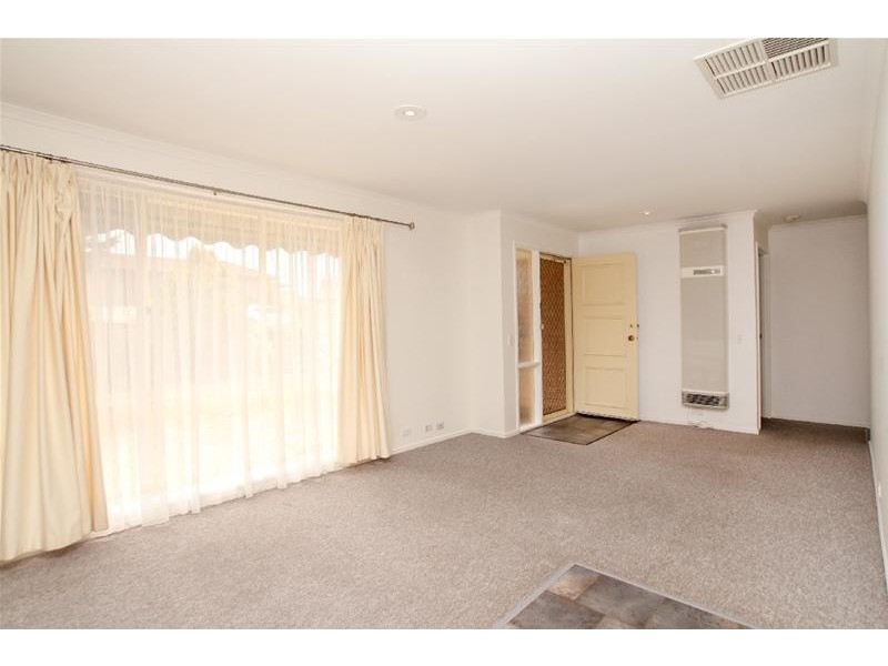 22 Doulton Drive, Trott Park SA 5158