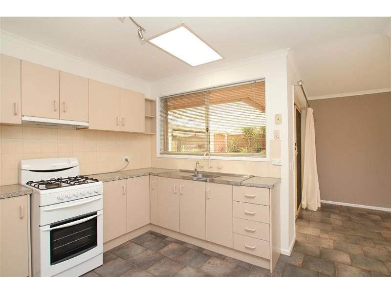 22 Doulton Drive, Trott Park SA 5158