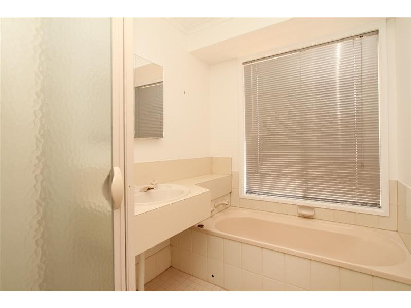 22 Doulton Drive, Trott Park SA 5158