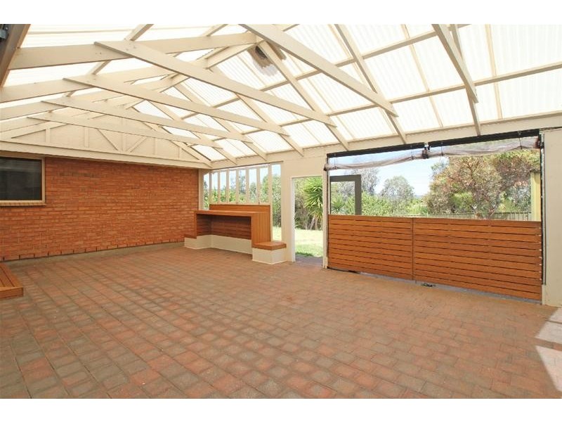 22 Doulton Drive, Trott Park SA 5158