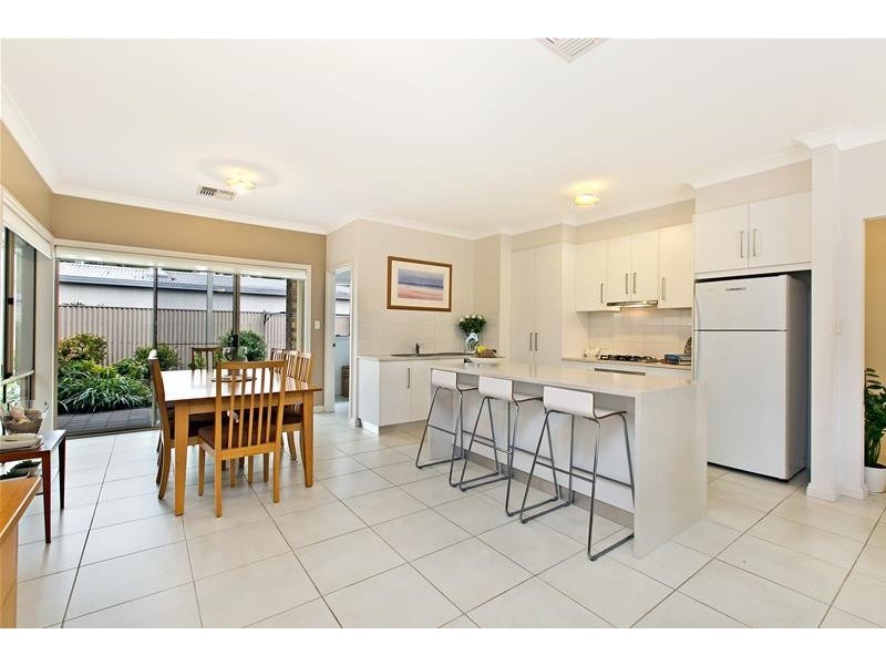 5 Illawarra Avenue, Hove SA 5048