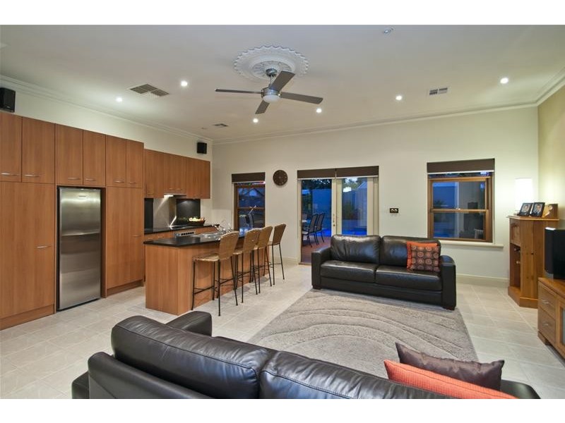 12 Melton Street, Glenelg East SA 5045