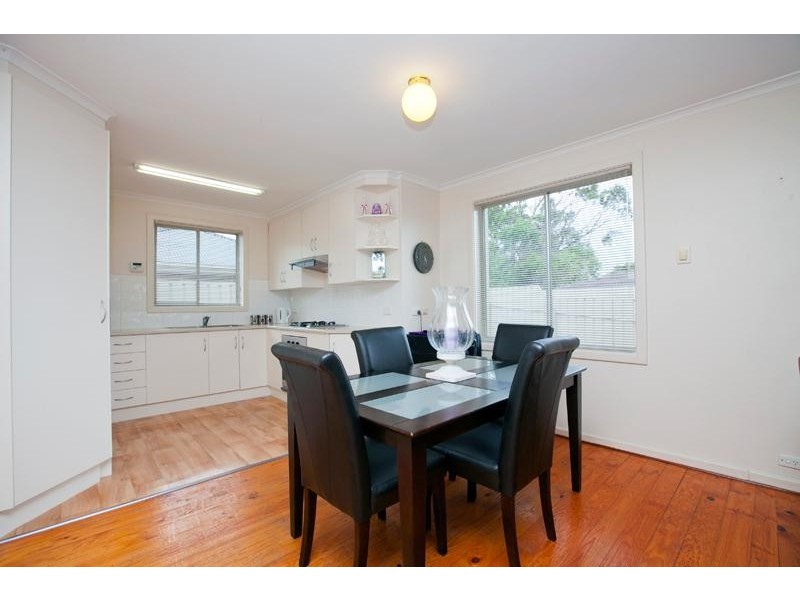 17 Dominic Crescent, Morphett Vale SA 5162