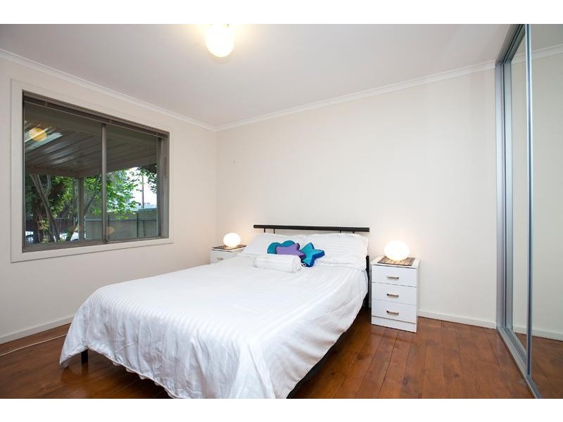 17 Dominic Crescent, Morphett Vale SA 5162