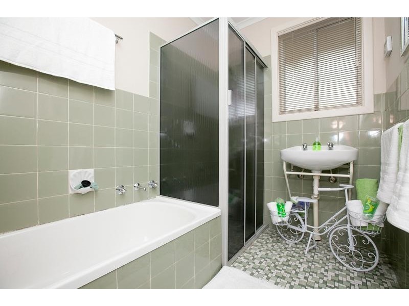 17 Dominic Crescent, Morphett Vale SA 5162