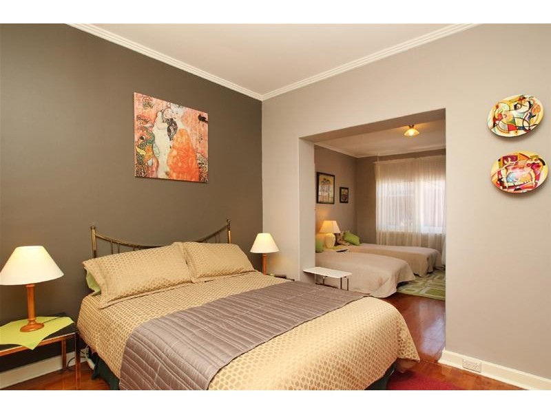 1/3 Winifred Avenue, Glandore SA 5037