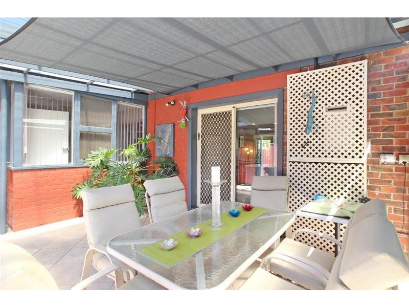 1/3 Winifred Avenue, Glandore SA 5037