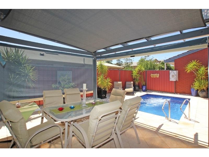 1/3 Winifred Avenue, Glandore SA 5037