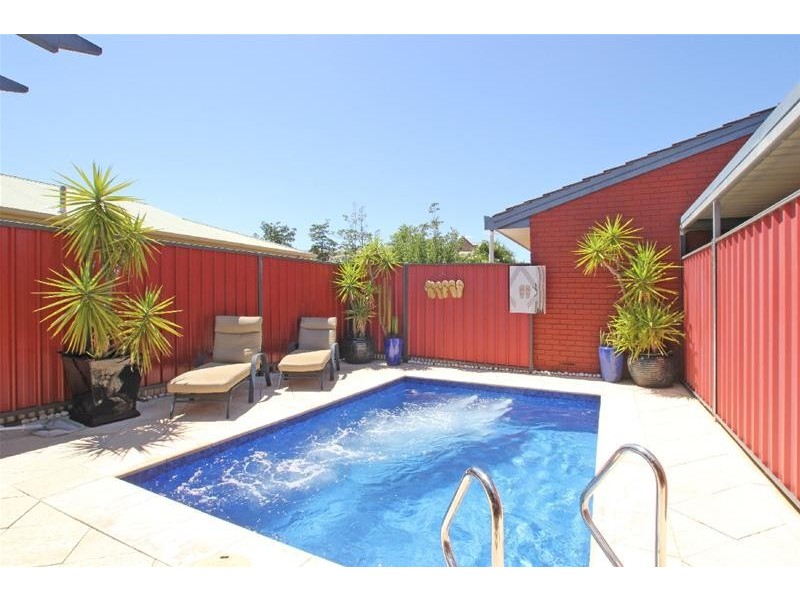 1/3 Winifred Avenue, Glandore SA 5037