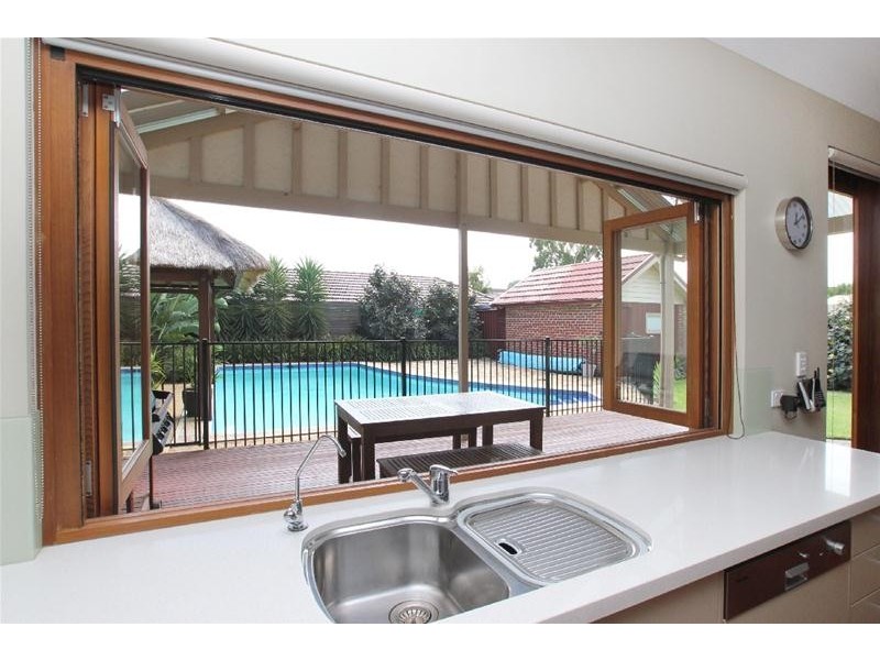 8 Hartley Road, Brighton SA 5048