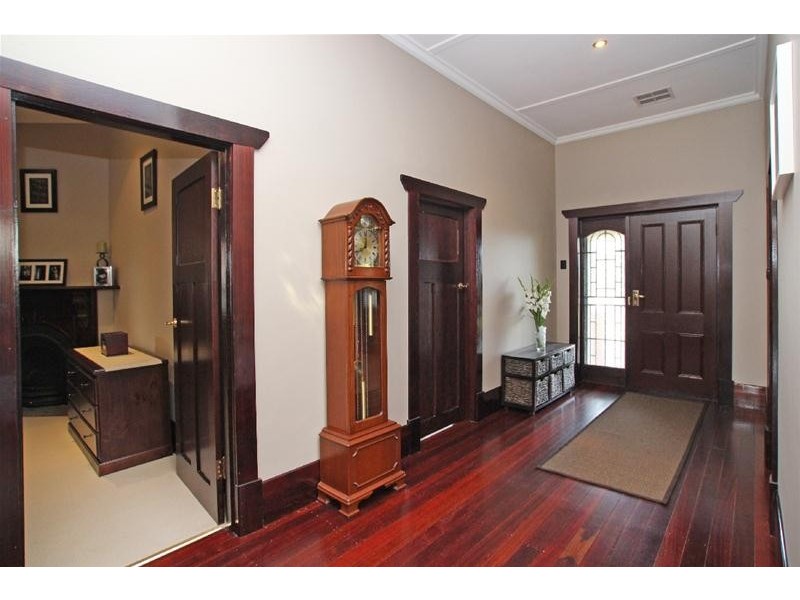 8 Hartley Road, Brighton SA 5048