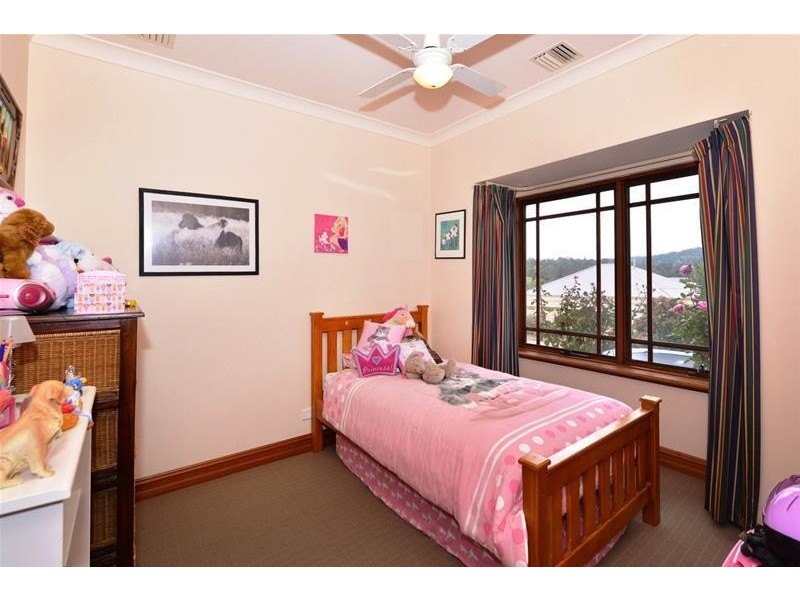 32 Sandalwood Crescent, Flagstaff Hill SA 5159