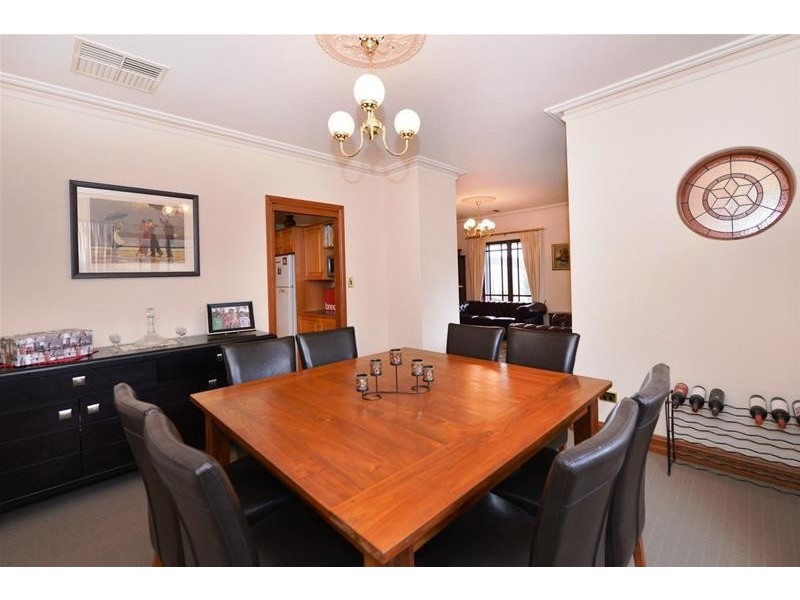 32 Sandalwood Crescent, Flagstaff Hill SA 5159