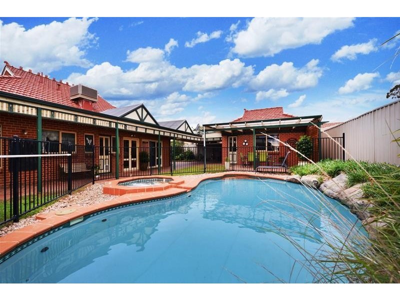 32 Sandalwood Crescent, Flagstaff Hill SA 5159