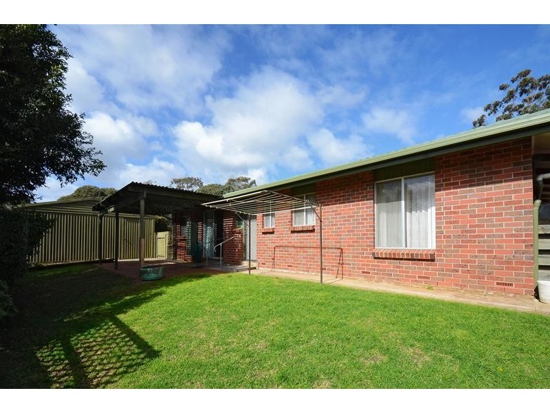 2 Gundowringa Avenue, Happy Valley SA 5159