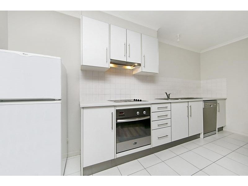 8/2 Fisher Place, Mawson Lakes SA 5095