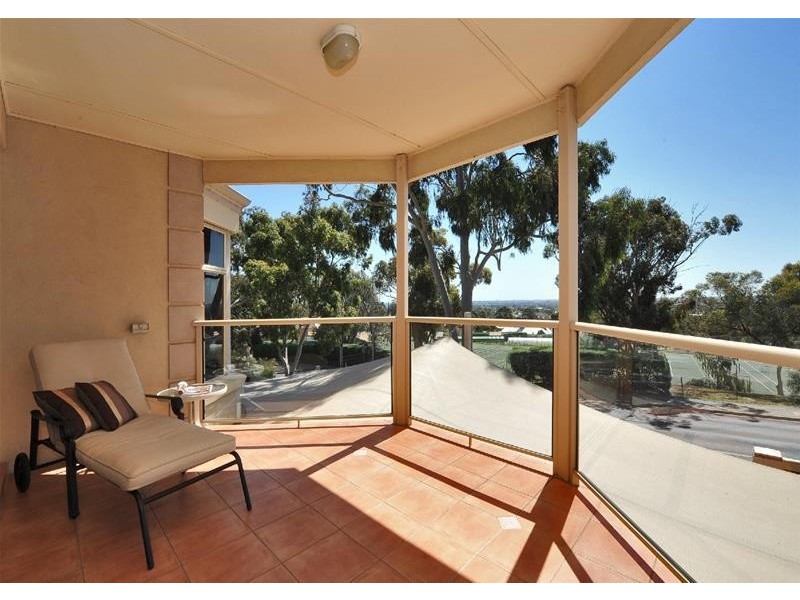 3 McLaren Court, Torrens Park SA 5062