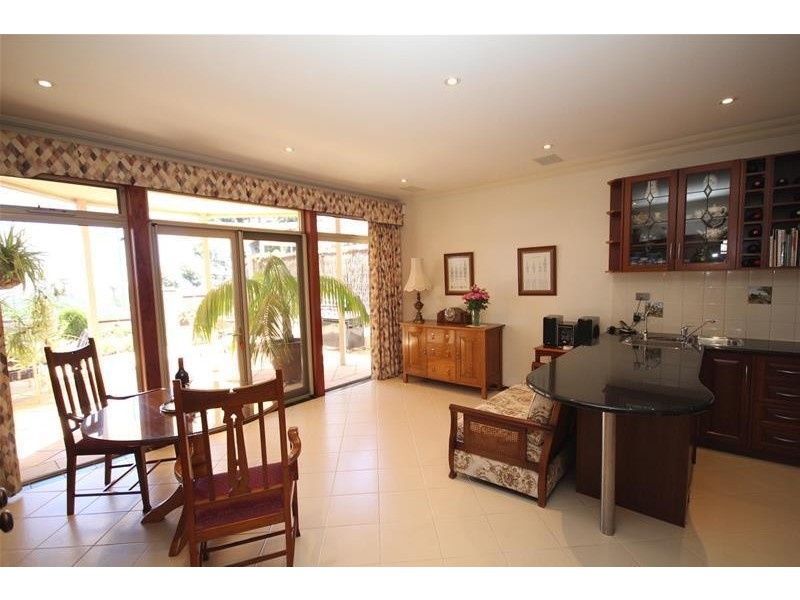 3 McLaren Court, Torrens Park SA 5062