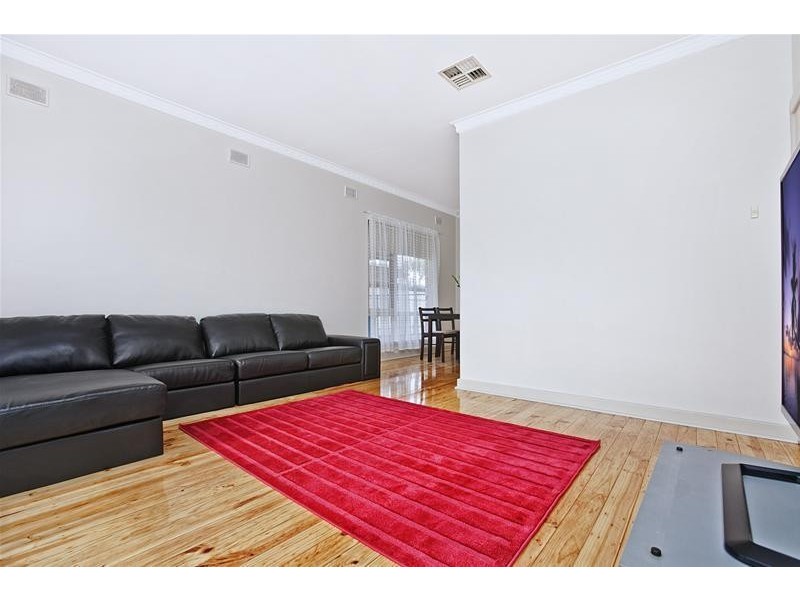 24 Wood Street, Ascot Park SA 5043