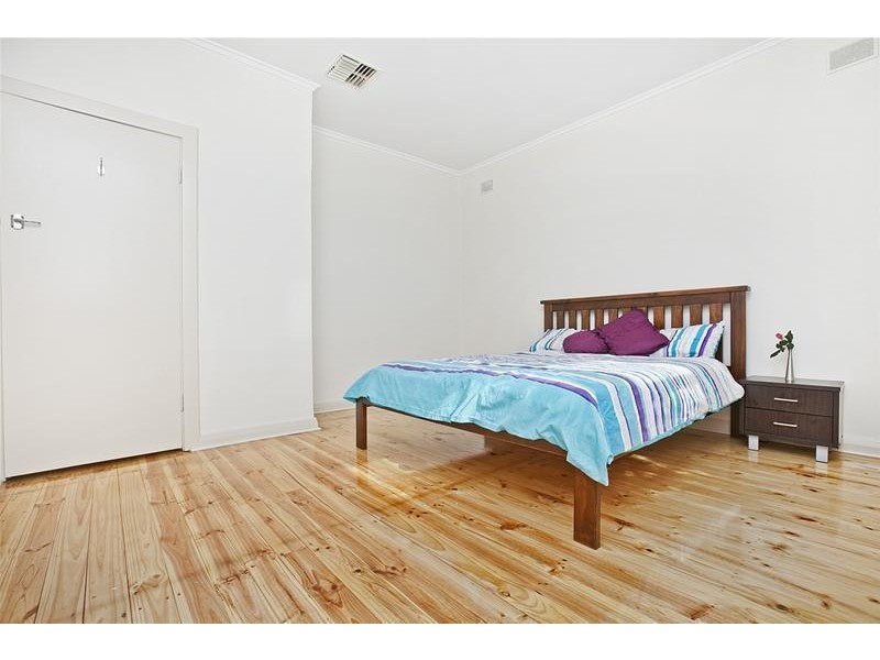 24 Wood Street, Ascot Park SA 5043