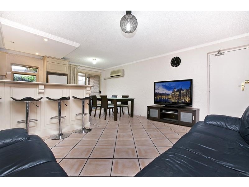 2/35 Nile Street, Glenelg SA 5045