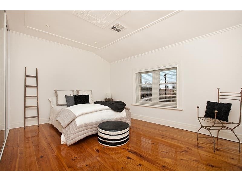 8 Wallace Street, Glenelg East SA 5045