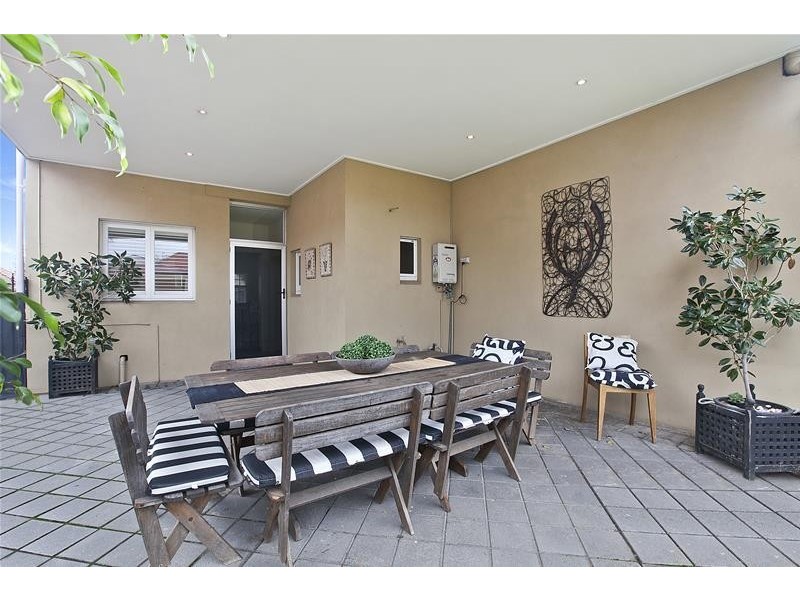 8 Wallace Street, Glenelg East SA 5045