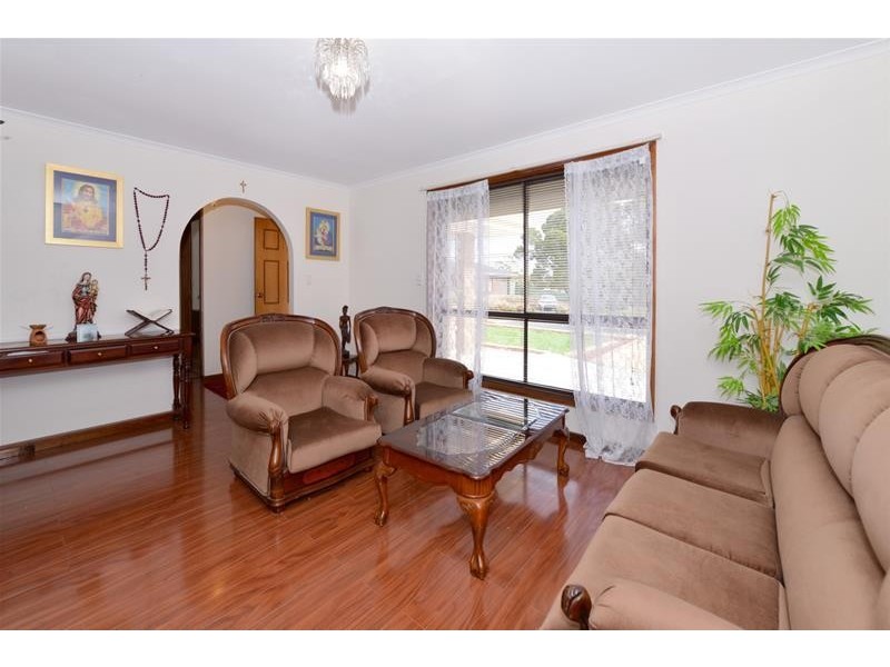 5 Keith Court, Woodcroft SA 5162