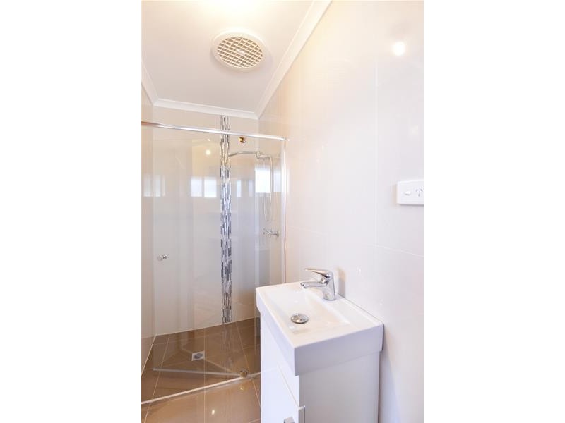 5 Keith Court, Woodcroft SA 5162