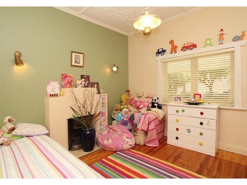 3 Gray Street, Black Forest SA 5035