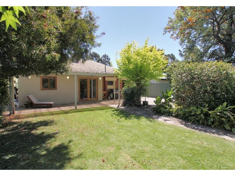 3 Gray Street, Black Forest SA 5035