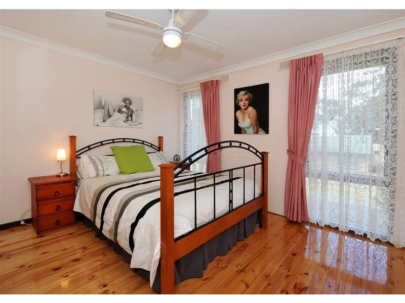 12 Larkdale Crescent, O’halloran Hill SA 5158