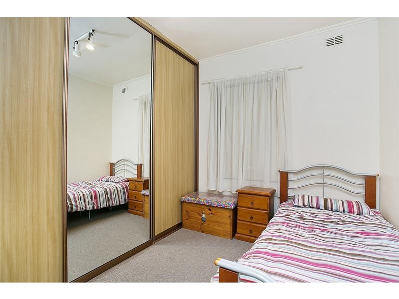 15 Scottish Avenue, Clovelly Park SA 5042