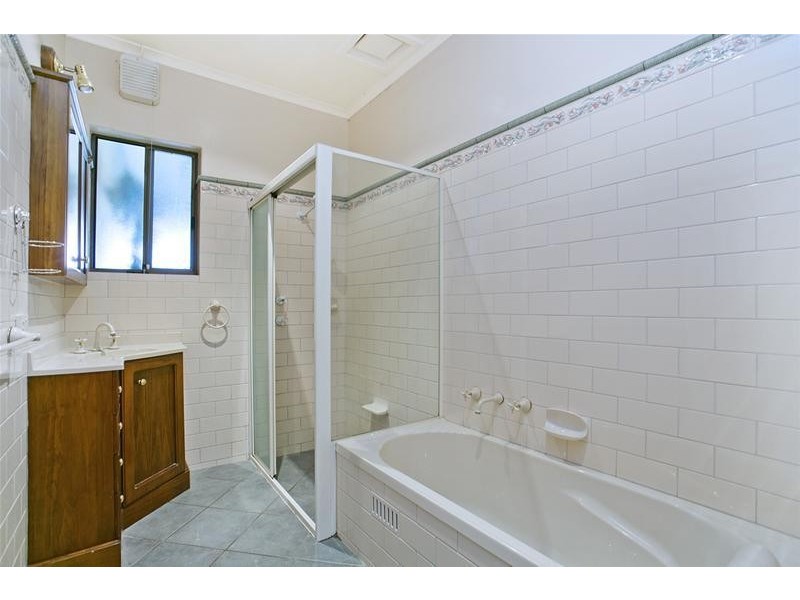 15 Scottish Avenue, Clovelly Park SA 5042