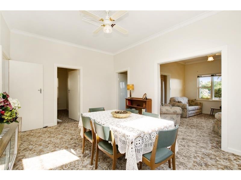 4 Gurrs Road, Seaton SA 5023