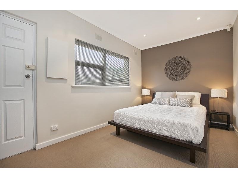 2 Tora Court, Park Holme SA 5043