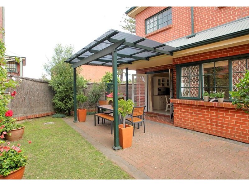 2/12 Old Tapleys Hill Road, Glenelg North SA 5045