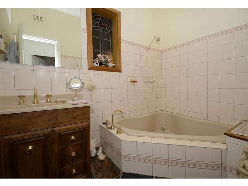 8 Buckingham Avenue, Warradale SA 5046