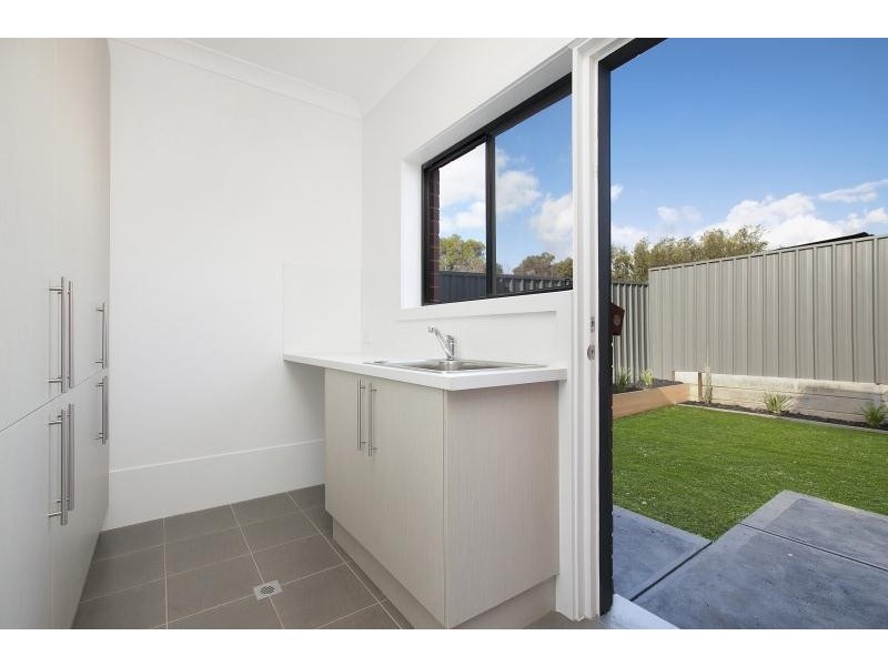 6 Lincoln Avenue, Sturt SA 5047