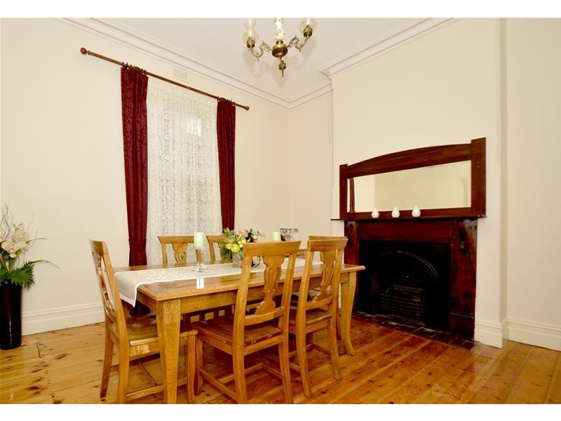 16 Nottingham Crescent, Glandore SA 5037