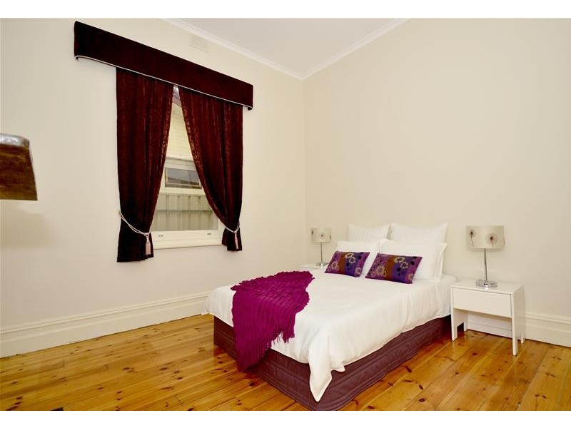 16 Nottingham Crescent, Glandore SA 5037