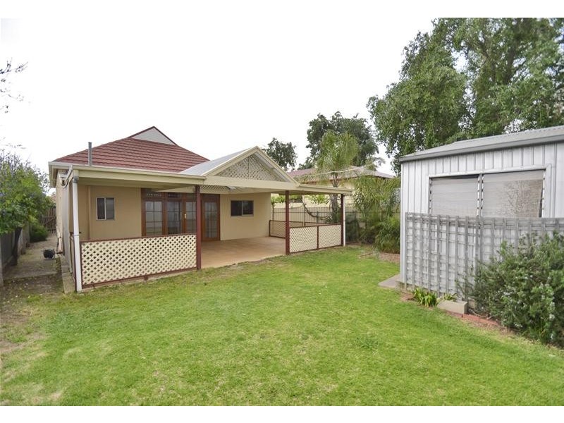 16 Nottingham Crescent, Glandore SA 5037