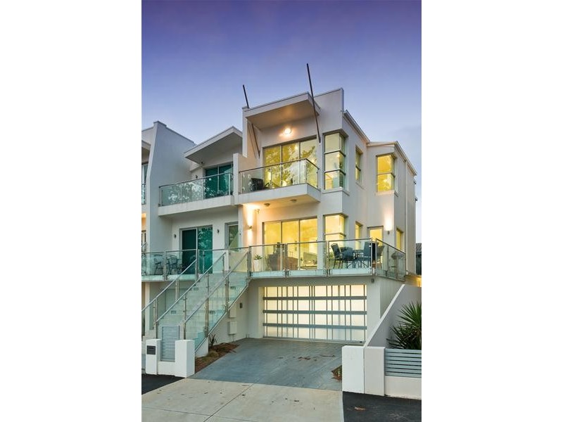 121C Esplanade, Brighton SA 5048