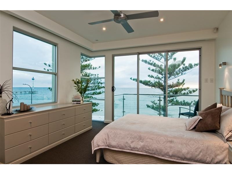 121C Esplanade, Brighton SA 5048