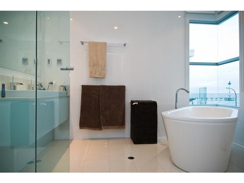 121C Esplanade, Brighton SA 5048