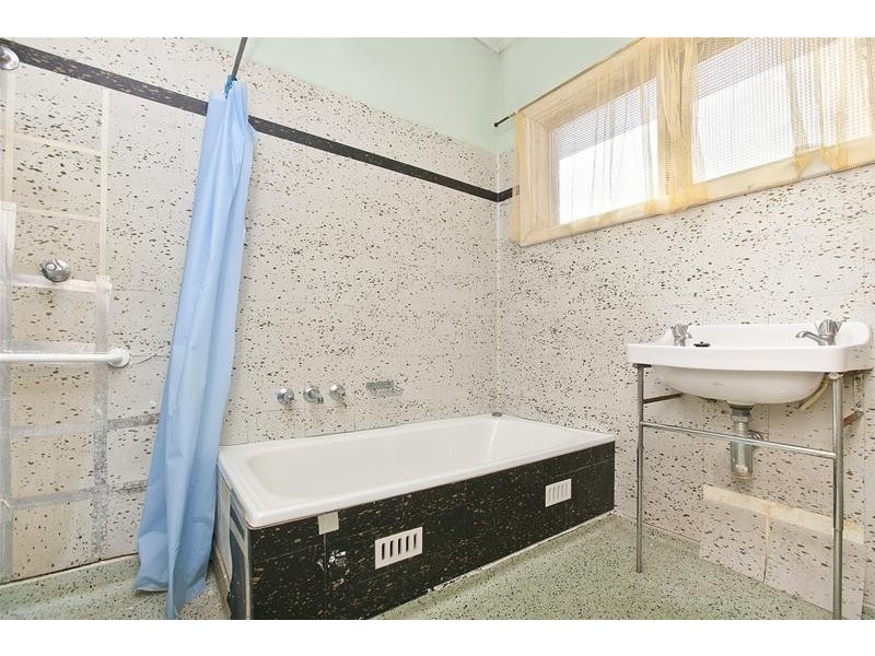 60 Penong  Avenue, Camden Park SA 5038