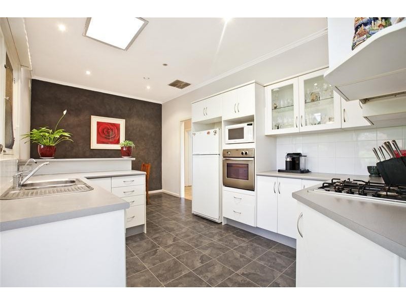 7 Raymond Grove, Warradale SA 5046