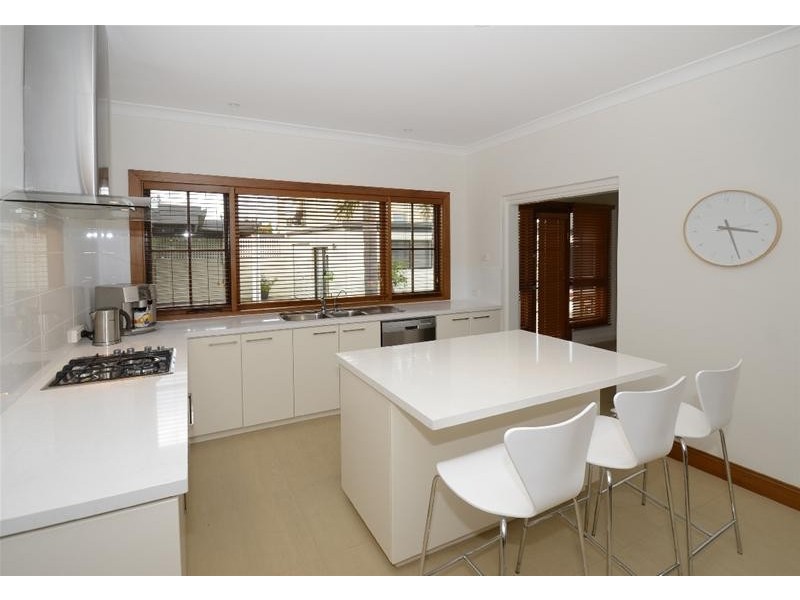 16 Richardson Avenue, Glenelg North SA 5045