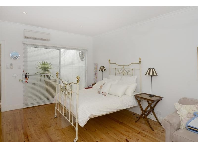 16 Richardson Avenue, Glenelg North SA 5045