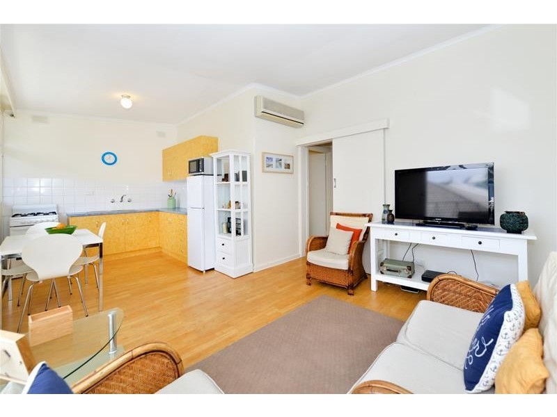 10/2 Crosby Street, South Brighton SA 5048